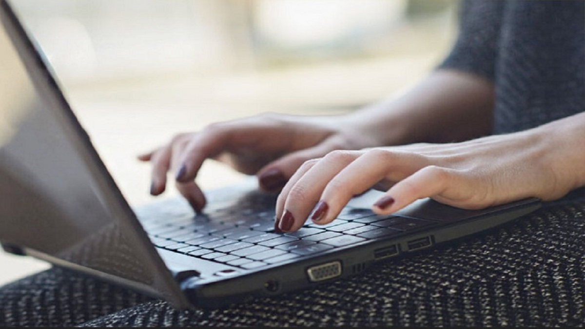 10th Pass 12th Pass Jobs: पुलिस विभाग में निकली 1484 क्लर्क, इफलमैन एवं अन्य पदों के लिए करें आवेदन